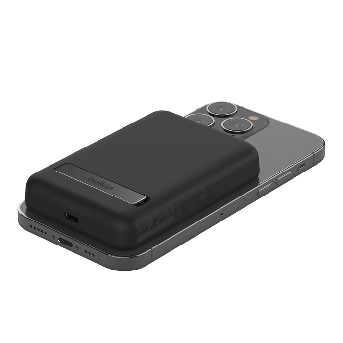 Внешний аккумулятор Belkin Boost Charge Magnetic Wireless (BPD004btBK)