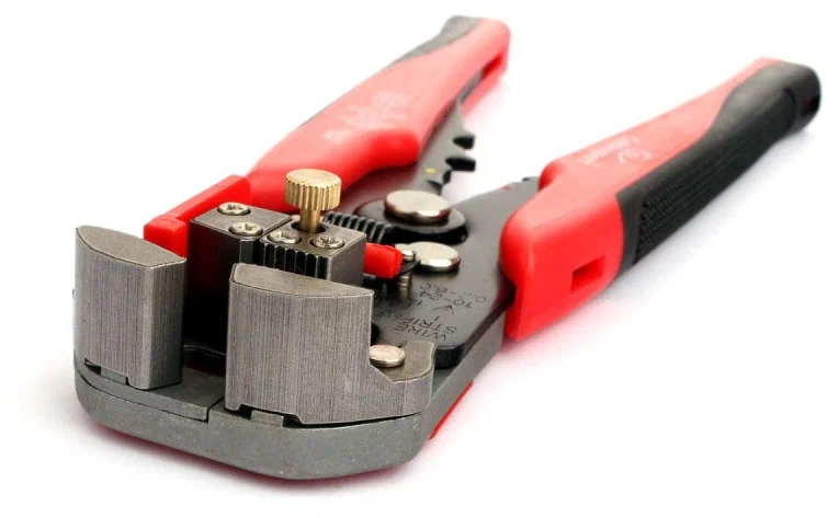 Инструмент Cablexpert T-766, обжимной для витой пары RJ-45 (T-766) Инструмент Cablexpert T-766, обжимной для витой пары RJ-45 (T-766)