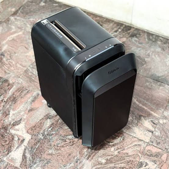 Шредер Fellowes Powershred LX220 BLACK SHREDDER EU/UK (5502601)