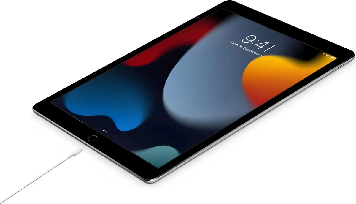 Кабель Apple A2561, Lightning (m) - USB Type-C (m), 1м (MUQ93ZM/A)