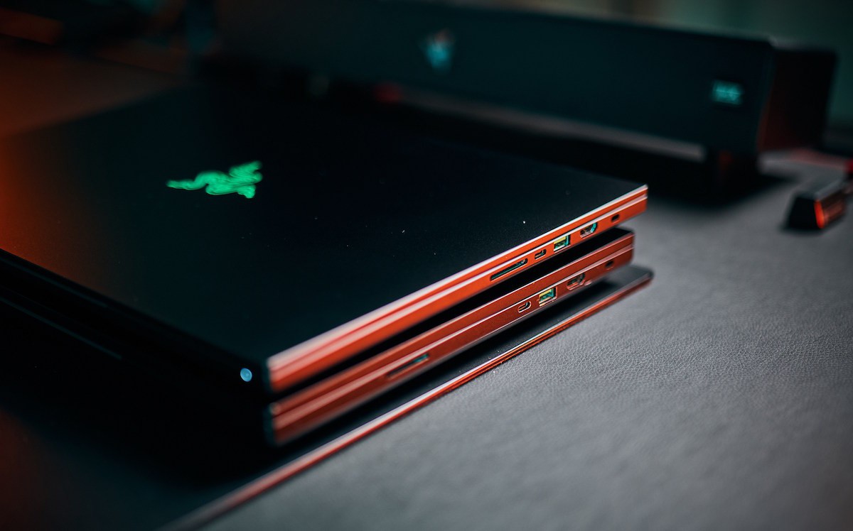 Ноутбук Razer Blade 16 16" (RZ09-05286EN3-R3E1)