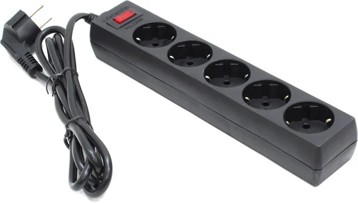 Сетевой фильтр Defender ES 3.0 - 3,0 М, 5 розеток, черный (ES 3.0) Сетевой фильтр Defender ES 3.0 - 3,0 М, 5 розеток, черный (ES 3.0)