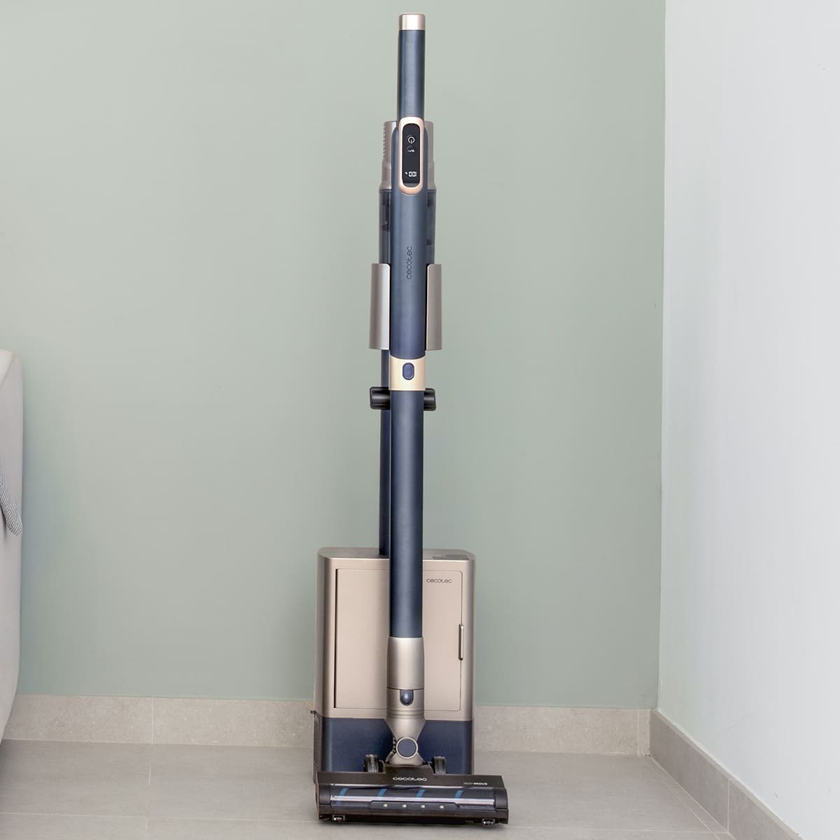 Пылесос вертикальный Cecotec Scoba 2100 Station синий (A01_EU01_101702)