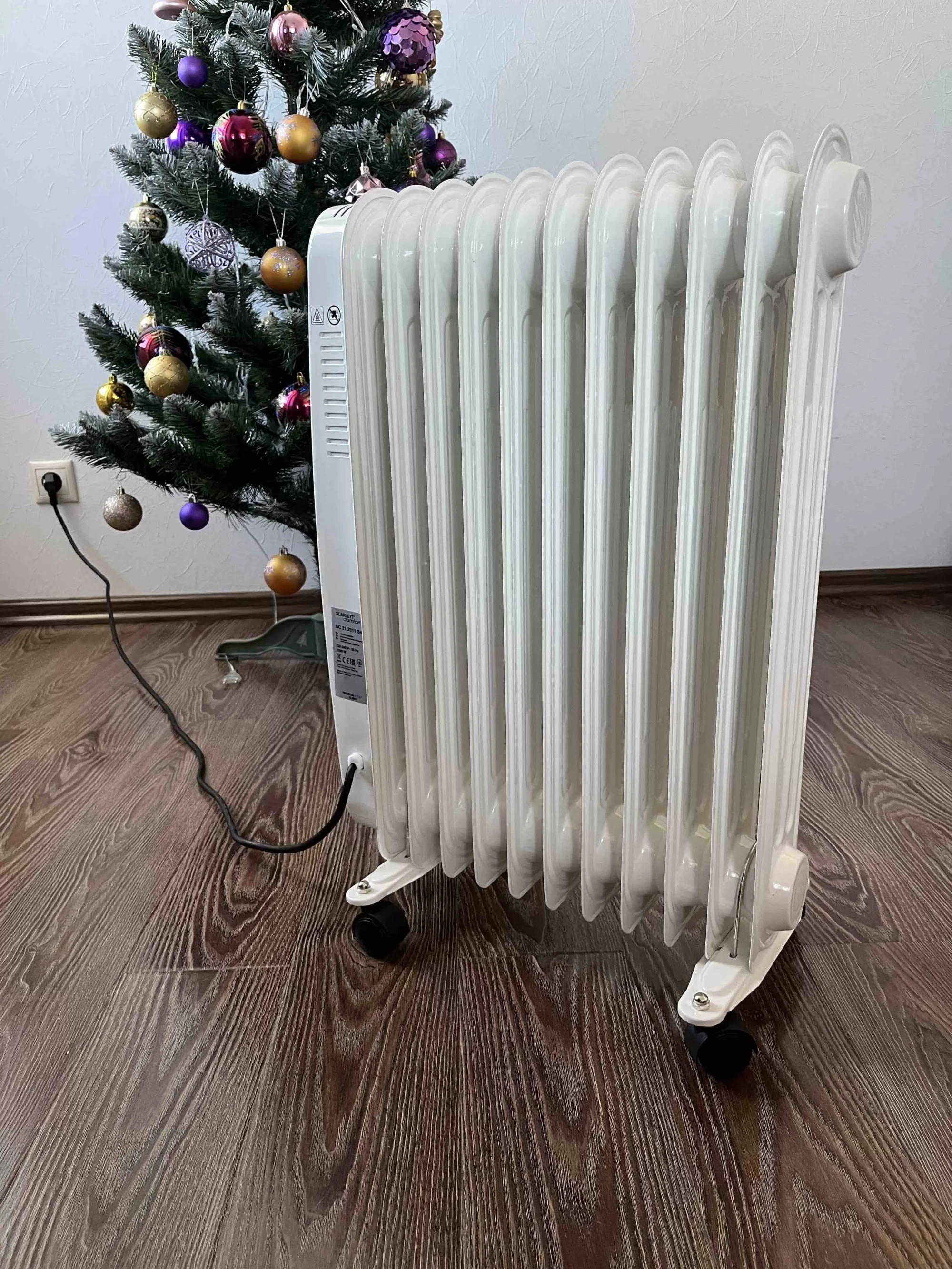 Обогреватель Scarlett SC 21.2009 S4, 2000Вт, масляный, White (SC 21.2009 S4)
