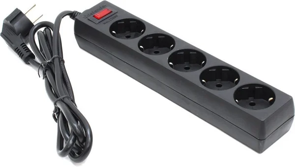 Сетевой фильтр Defender ES LARGO - 5,0 м, 5 розеток черный (ES LARGO - 5) Сетевой фильтр Defender ES LARGO - 5,0 м, 5 розеток черный (ES LARGO - 5)