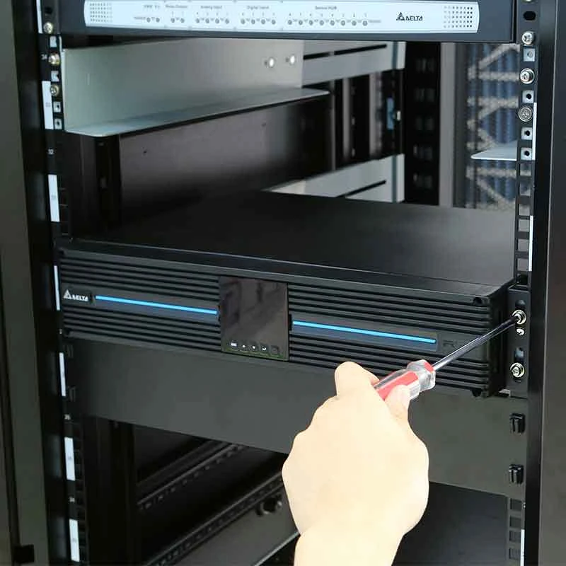 Источник бесперебойного питания Delta 8 кВА  New RT 8kVA L (UPS802R2RT2N035) без батарейного блока