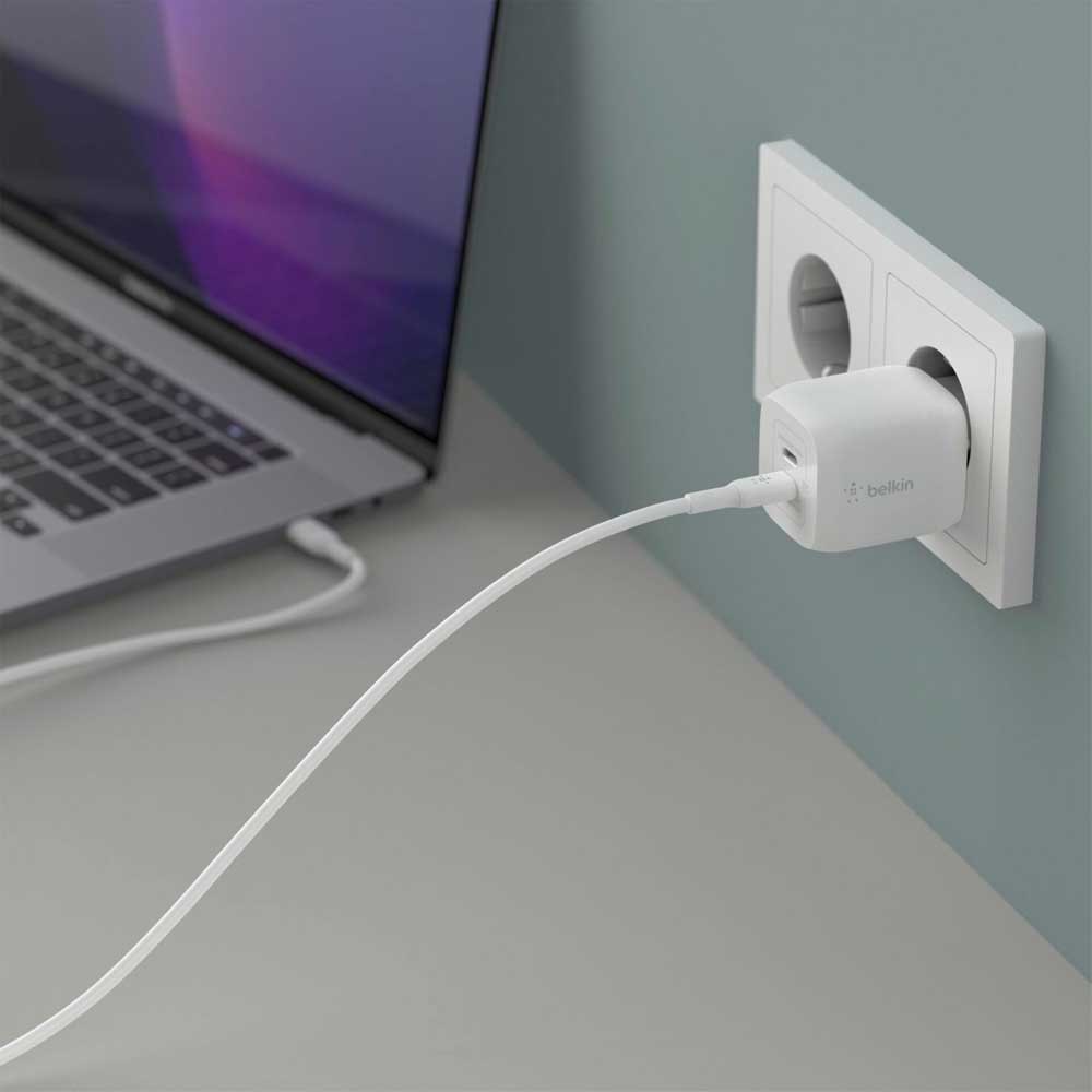 Зарядное устройство Belkin 45W PD PPS Dual USB-C Universal (WCH011vfWH)