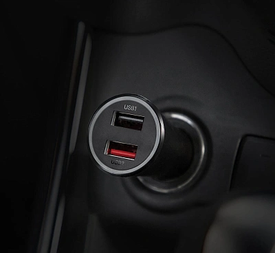 Автомобильное зарядное устройство Xiaomi Mi 37W Dual-Port Car Charger (CC06ZM)