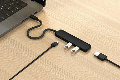 USB-хаб Satechi 4-in-1 USB-C Slim Multiport Adapter 4K - Black (ST-P4SK)