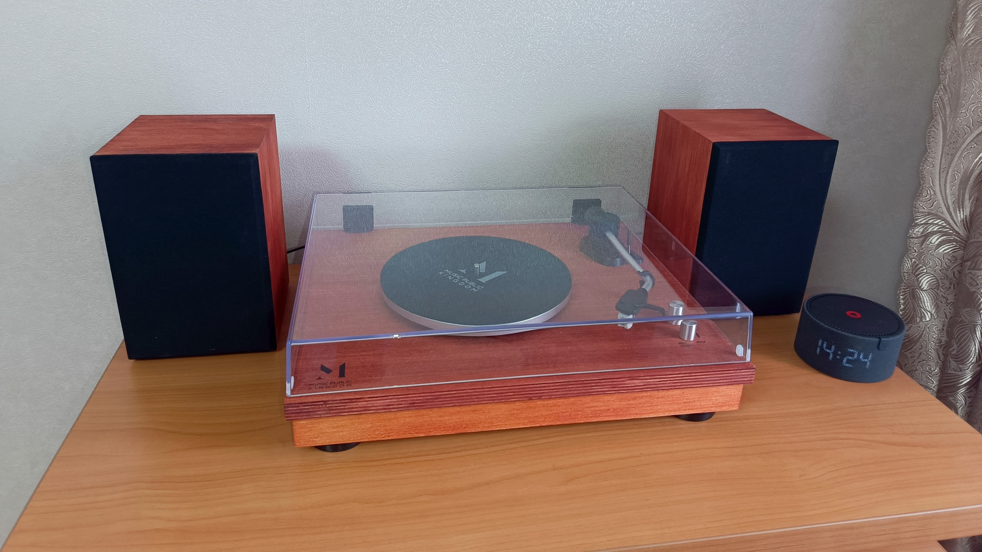 Проигрыватель винила Music Public Kingdom TT37ATS + Акустическая система, Wood (TT37ATS)