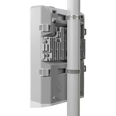 Коммутатор MikroTik netFiber 9 (CRS310-1G-5S-4S+OUT)