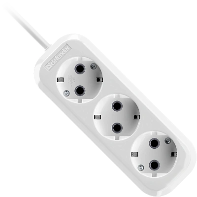 Удлинитель с заземлением Defender R330 16 А, 2 м, 3 розетки, белый (99371)
