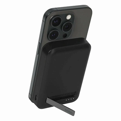 Портативный внешний аккумулятор Belkin 8k Qi2 MagSafe Compatible Powerbank with kickstand (BPD007BTBK)