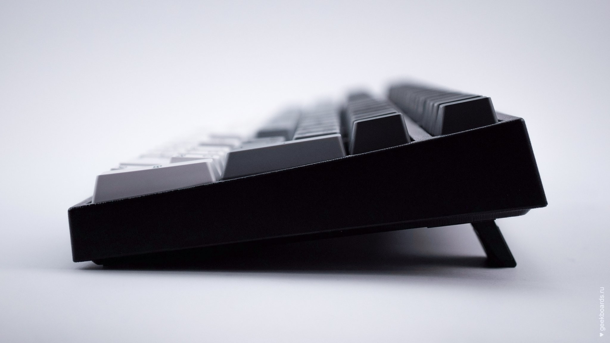 Клавиатура Varmilo MA108M V2 Yakumo EC Rose V2 (A36A007B0A3A06A008)