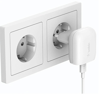 Сетевое зарядное устройство Belkin USB-C Wall Charger 20W белый (WCA003vfWH)