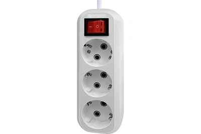 Удлинитель с заземлением Defender L330 16 А, 5 м, 3 розетки, выключ, белый (99360)